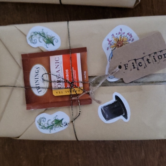 Book,Blind date with a book - Picture 6 of 13